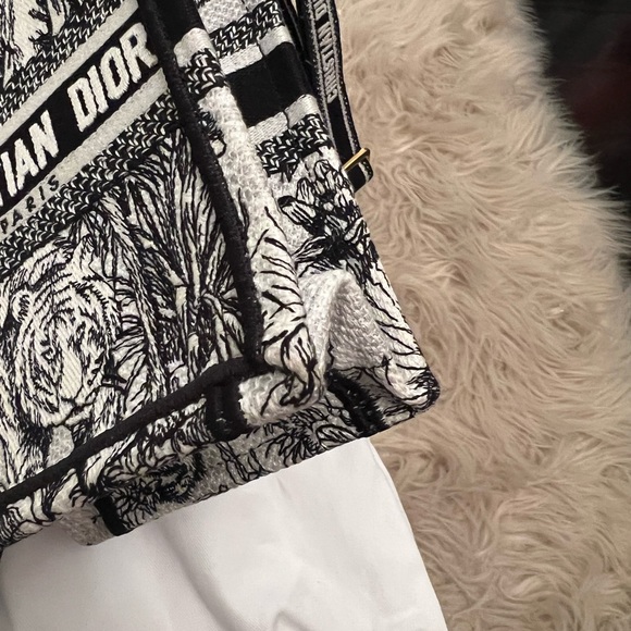 Dior Mini Vertical Book Tote on Strap - Picture 7 of 8